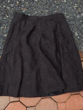 Brooks Brothers 346 BLACK Skirt w/Floral Accents